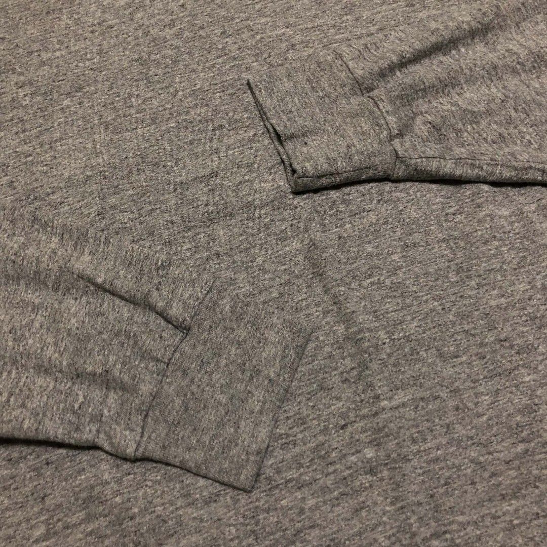 🔱 RALPH LAUREN LONGSLEEVE 🔱 (Category: Activewear) located in Cebu City. Submitted by cj_thrift (Listing ID 1470115456, Image 3). Description: 🔱 RALPH LAUREN LONGSLEEVE 🔱 -Size: M -Length: 28 -Width: 22 -Color rate: 10/10 -Excellent condition Good as new PRICE: 🔖 650 Only! ♻️UNLI VIDEOCALL WITH ITEM/ UNLI VOUCH IF LEGIT SELLER♻️ ✈️CAN SHIPPED NATIONWIDE 🚚JNT OR LBC COURIER 📍MINGLANILLA, CEBU ‼️SOBRANG SOLID PA NETO MGA BOSS‼️.