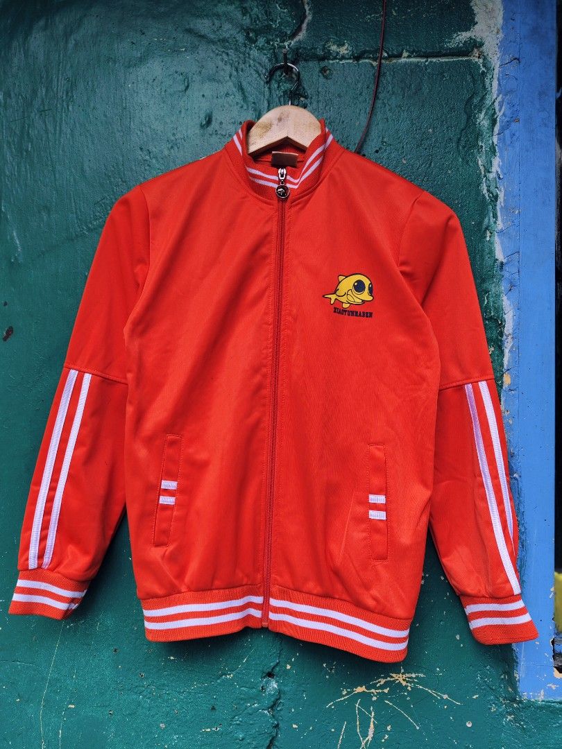 - Sporty Orange Tracksuit with Cute Shark Logo ✨ | Small–Medium Frame (Category: Activewear) located in Baguio. Submitted by pisces_beattidue23 (Listing ID 1470137192, Image 2). Description: - Sporty Orange Tracksuit with Cute Shark Logo ✨ | Small–Medium Frame.