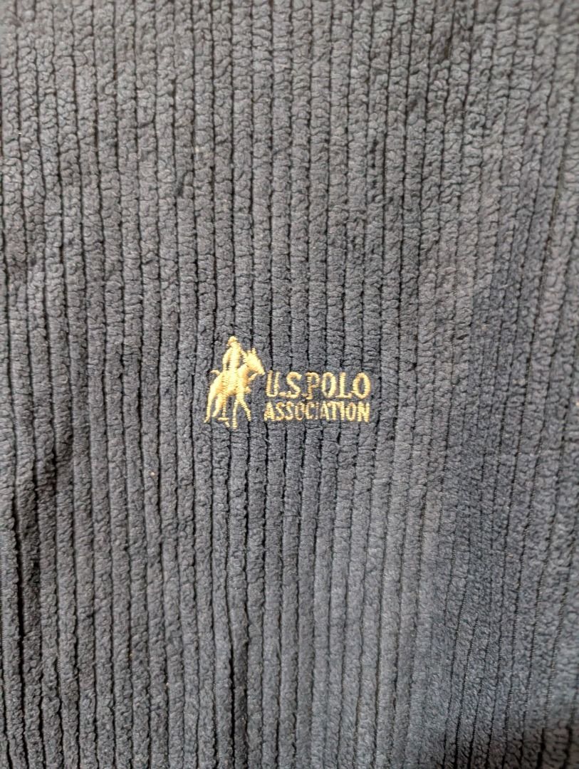 👕 U.S. Polo Association | Sweatshirt (Category: Coats, Jackets and Outerwear) located in Agdangan. Submitted by ej-declutter (Listing ID 1470013638, Image 2). Description: 📏 Size: Medium ↔️ Width: 18" 📐 Length: 24" ✨ Condition: Excellent Condition ⚠️ Issues/Defects: None .
