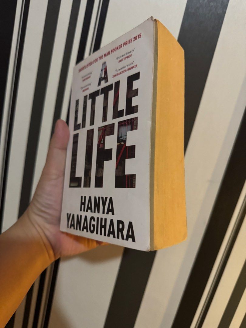 A Little Life (Category: Storybooks) located in Jaen. Submitted by jud24 (Listing ID 1469955461, Image 2). Description: Good condi, light tanning.