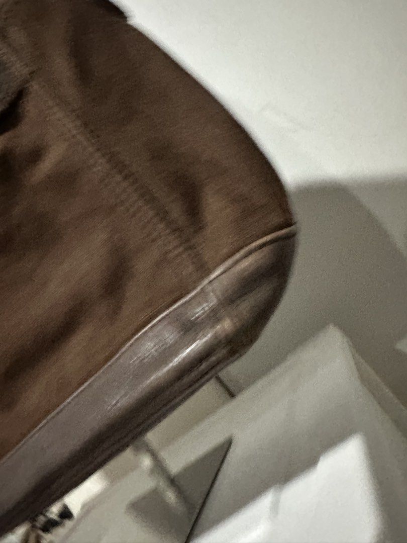 Abercrombie (Category: Shoulder Bags) located in Legazpi City. Submitted by lootsi (Listing ID 1470046470, Image 3). Description: .