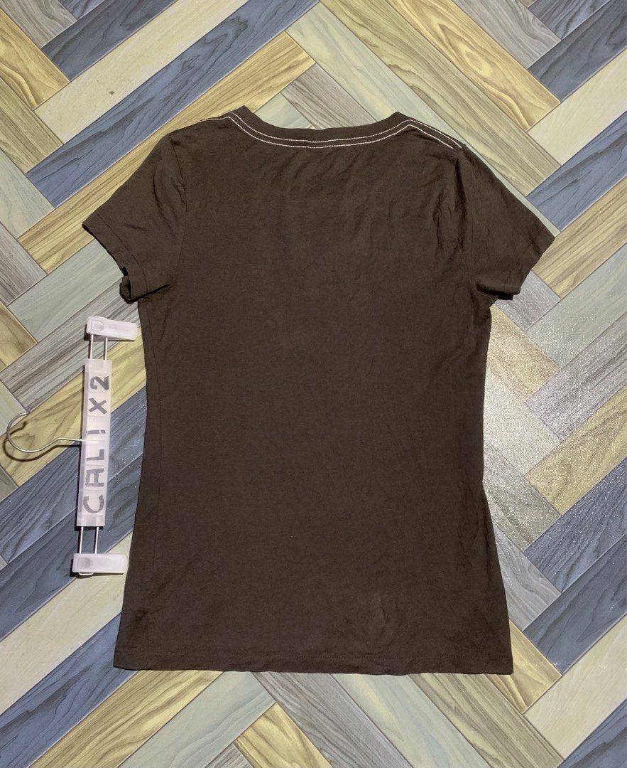ABERCROMBIE Y2K SHIRT 🟤 (Category: Shirts) located in Kapalong. Submitted by ac_thrift (Listing ID 1470095853, Image 2). Description: ABERCROMBIE Y2K SHIRT 🟤 Size: Large Dimes: W17 x 26 Color rate: 10/10 Condition: Excellent MoP: Gcash Location: Mindanao, Davao del Norte, Kapalong, 8113.
