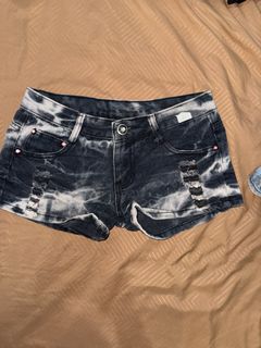 (Category: ) located in . Submitted by favorednfound (Listing ID 1469949465, Image 1). Description: .