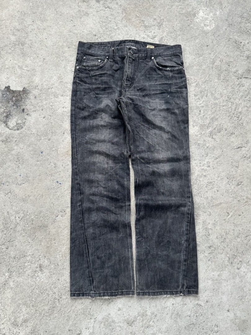 Acidblack bootcut jeans (Category: Jeans) located in Davao. Submitted by boss_kel (Listing ID 1470097659, Image 1). Description: Waist: 35-36 Lenght: 41 Thigh: 12.5 Hem: 9 Issue: ❌.