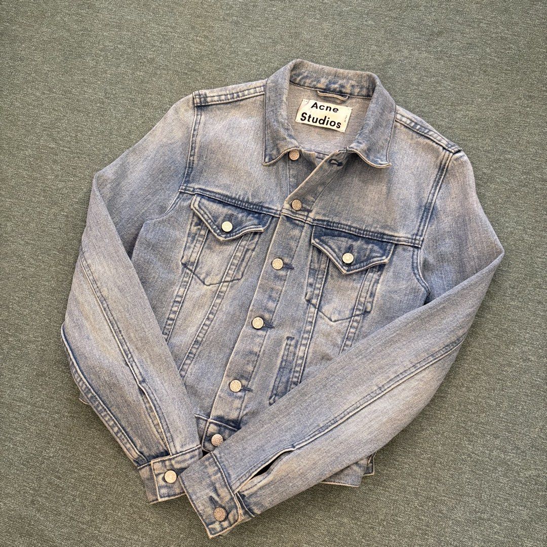 Acnê Studios TAG LT VINTAGE PUS14 Denim Jacket (Category: Coats, Jackets and Outerwear) located in Butuan. Submitted by ragscurations (Listing ID 1470049109, Image 2). Description: Size : Small to medium womens Inches : Width 17 Inches : Length 20 Condition : Excellent Flaws : Flawless Color rate 9.5 Fave item : Beautiful design.