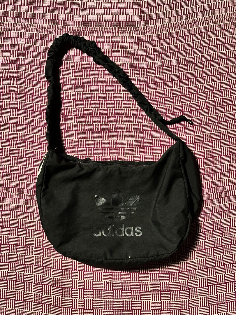 Adidas Black Shoulder Bag (Category: Sling Bags) located in Manila. Submitted by wardrobeph.com (Listing ID 1470123915, Image 1). Description: excellent condition .