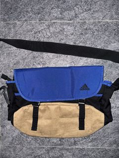 (Category: ) located in . Submitted by haggle.apparel (Listing ID 1469960896, Image 1). Description: .