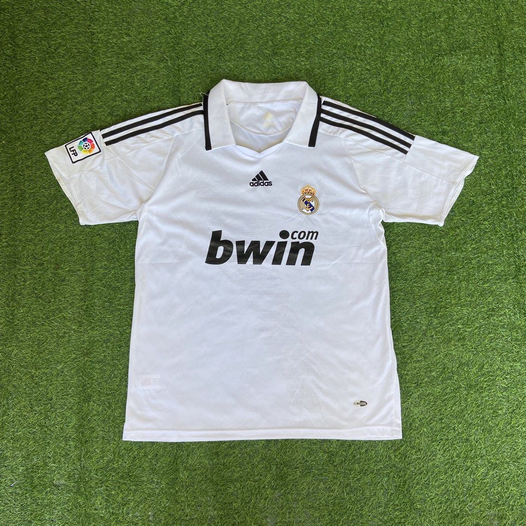 Adidas Bwin Polo Jersey (Category: Tshirts & Polo Shirts ) located in Davao. Submitted by payts.wruh (Listing ID 1470120945, Image 2). Description: Adidas Bwin XL 23x30 good condition need wash see photo for details PM if interested💌.