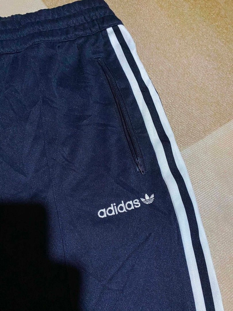Adidas firebird trifoil men's (Category: Shorts) located in Manila. Submitted by bravefalcon-fabccf (Listing ID 1470017465, Image 3). Description: ADIDAS FIREBIRD Track Short/Stretchable 🔴 Size: Medium -32 to 34 ✅ Good as New Length -18🔴 Loc:San Pedro Laguna 450+Shipping fee Dm.