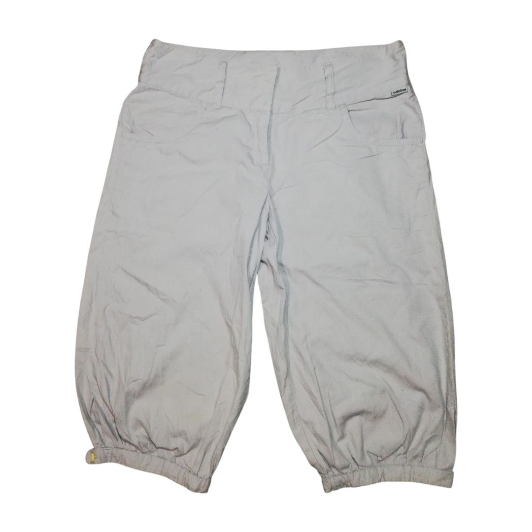 Adidas Grey Capris Sample Pants Size M (Category: Activewear) located in Cadiz. Submitted by hunteer (Listing ID 1470093592, Image 1). Description: For Sale! ‎ ‎ ‎ ‎Adidas Vintage Y2K Capri Pants ‎ ‎ ‎ ‎• In Excellent Condition, 9 out of 10 color rate ‎ ‎• 100% Cotton, Size 28 ‎ ‎• Legit, check wash tag for authenticity ‎ ‎• Color: Light Gray ‎ ‎• Dimes: Direct Chat ‎ ‎• Issue: Need Wash, Minor Stains ‎ ‎• Ready for shipping ‎ ‎• See photos (ligh