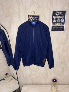 (Category: ) located in . Submitted by pormanation-thrift-store (Listing ID 1470000435, Image 1). Description: .