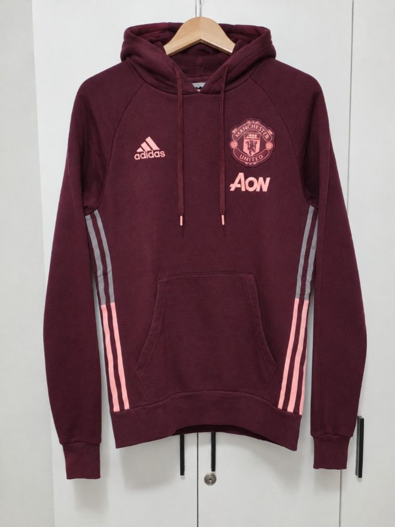 Adidas Manchester United Maroon Size M (Category: Hoodies) located in Valenzuela. Submitted by LncoApparel (Listing ID 1470090479, Image 1). Description: 26.5 Length 20 Width Good as new NO ISSUE 1k free shipping - Authentic Adidas Manchester United maroon hoodie - Unique pink accents on logo, sponsor, and side stripes - Cool vertical Manchester United lettering down the back - Practical kangaroo pocket and drawstring hood - Size: Asian S (175/92