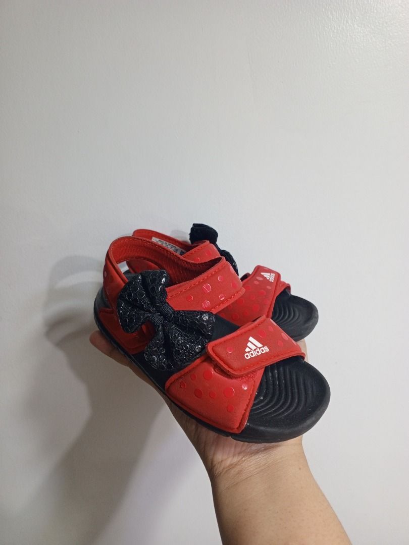 Adidas Minnie Mouse Toddler Sandals (Category: Babies & Kids Fashion) located in Antipolo. Submitted by krystleandkirstenpreloves (Listing ID 1470126400, Image 3). Description: Like new No visible heel drag US-7 / 14CM Outgrown Sandals .