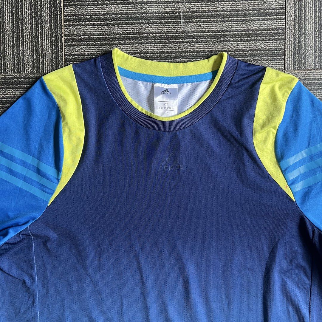 ADIDAS OVERSIZED FOOTBALL JERSEY (Category: Activewear) located in Imus. Submitted by thriftsportph (Listing ID 1470013466, Image 2). Description: Size on Tag : Large (Asian) Dimension : L28” W21” Price : 380 Condition : 8.5/10 Issue : Faded Logo at the Chest , the rest excellent..