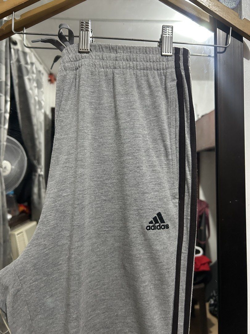 Adidas Performance Open Hem Sweatpants (Category: Joggers) located in Pateros City. Submitted by _ramonparian (Listing ID 1470109966, Image 1). Description: Large On Tag (S-M Fittings) Size: 30 Length: 41 Leg Opening: 9 Condition: 8/10.