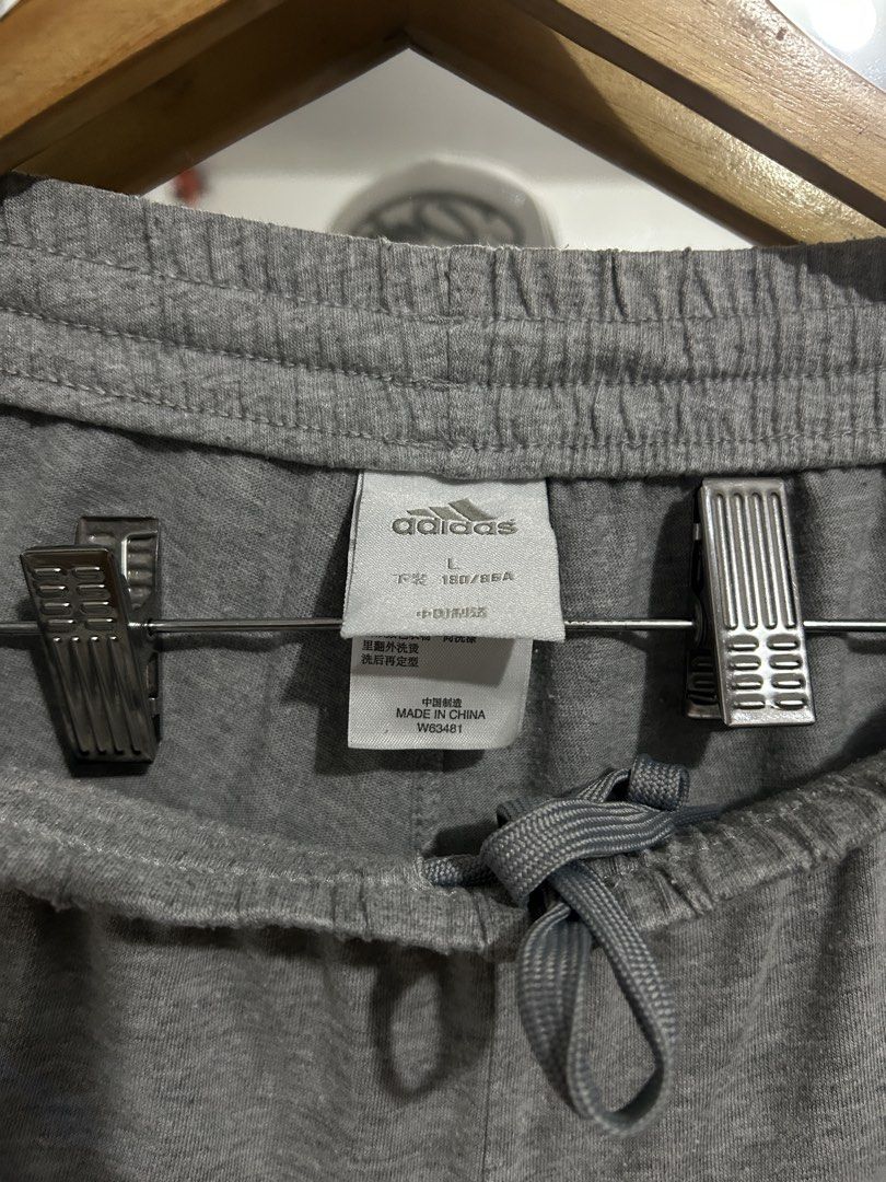 Adidas Performance Open Hem Sweatpants (Category: Joggers) located in Pateros City. Submitted by _ramonparian (Listing ID 1470109966, Image 3). Description: Large On Tag (S-M Fittings) Size: 30 Length: 41 Leg Opening: 9 Condition: 8/10.