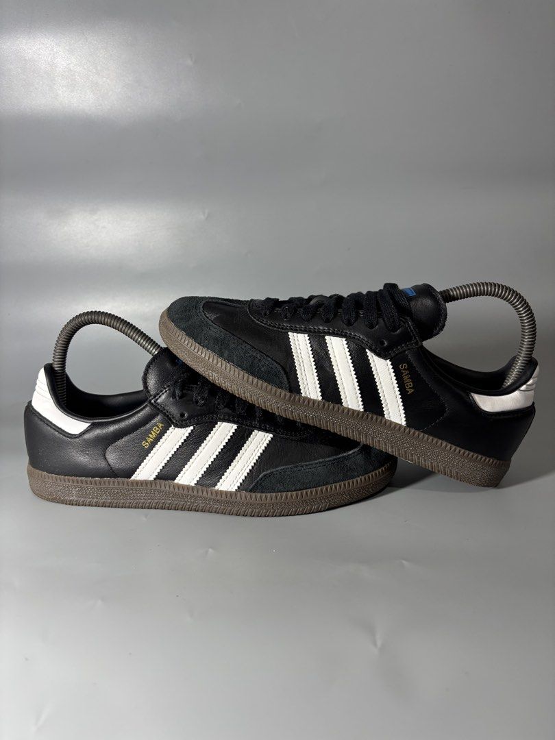 Adidas Samba Black White Size 38 / 23.5cm (Category: Sneakers) located in Butuan. Submitted by shoeetasho (Listing ID 1470044939, Image 2). Description: - Item: Adidas Samba Sneakers - Colorway: Classic Black and White with Gum Sole - Details: Suede toe overlay, clean overall condition, minimal wear on soles - Sizing: Women's US 7 / Men's US 5.5 / EU 38 / 23.5cm - Perks: FREE shipping included in the price - Note: Send a message if you have any q