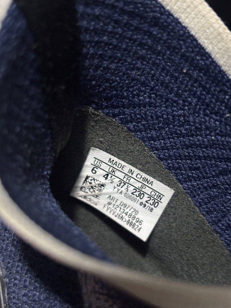 Adidas Shoes (Category: Sneakers) located in Pasig City. Submitted by swapwithme (Listing ID 1469981529, Image 3). Description: 9/10 condition original rfs: not into dark blue😅 location: vilaupeng caniogan.
