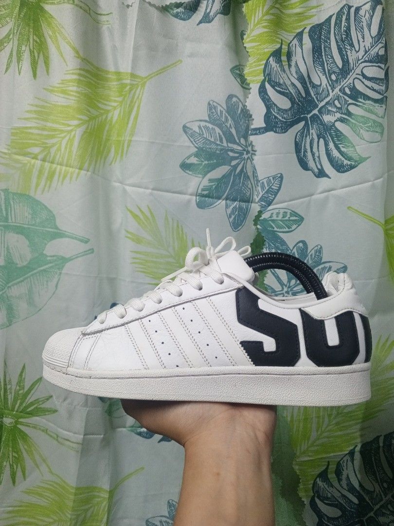 Adidas SUPERSTAR BIG LOGO (Category: Dress Shoes) located in Iloilo. Submitted by ruummaarr (Listing ID 1470010626, Image 2). Description: ‼️Adidas SuperStar BIG LOGO 📍US: 8 📍EUR: 41.5 📍UK: 7.5 Asking Price: 999 💸MOP: GCASH 📦MOD: J&T EXPRESS 📍ILOILO.