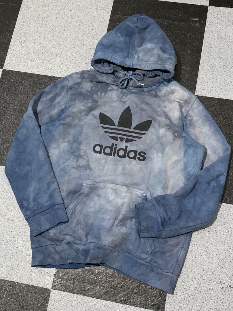 Adidas tie dye (Category: Hoodies) located in Angeles City. Submitted by badillajel81176 (Listing ID 1470017689, Image 1). Description: WTS –Adidas Tie dye Hoodie 📏 Size: Tag size “Medium “Large 📏 Measurements: Width : 21.2 Length: 28 💢Issue- No issue ✨ Condition: 10/10 🟦 Color Rate:10/10 📍 Pampanga Angeles City 📦 Shipping available nationwide.