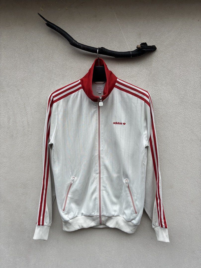 Adidas Track Jacket (Category: Coats, Jackets and Outerwear) located in Baybay. Submitted by thrift.ed2023 (Listing ID 1470037543, Image 1). Description: Adidas Track Jacket Medium to Large 21x26 No Issue Need Wash Good as New .