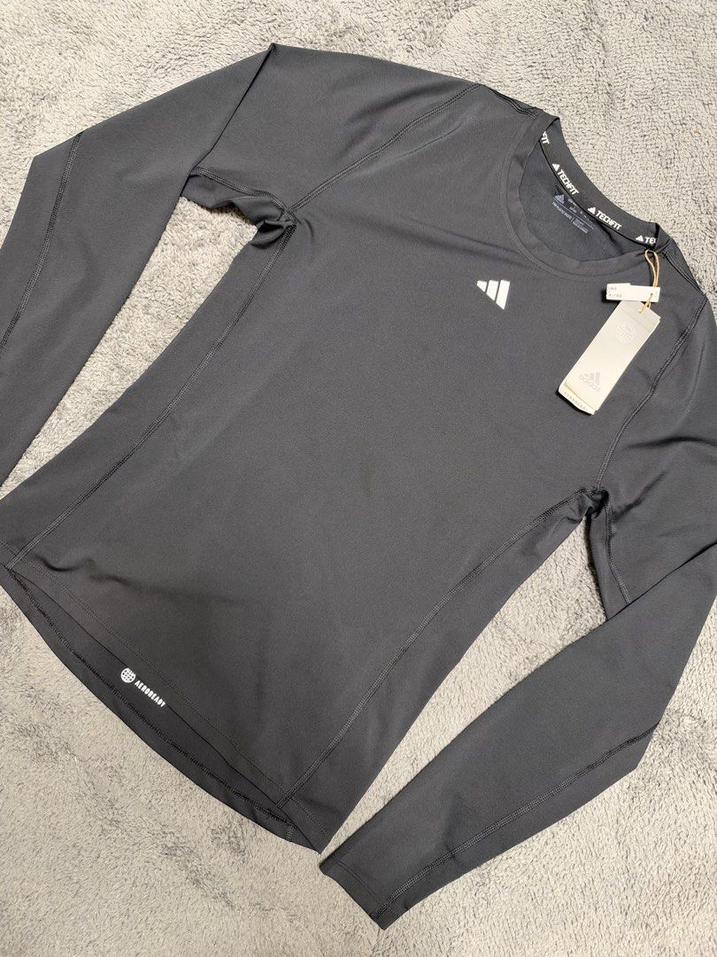 Adidas Under Armour Compression tops (Category: Activewear) located in Pasig City. Submitted by ecrz19 (Listing ID 1470118457, Image 2). Description: All brand new with tag Both Large (asian sizing) but fits small to medium (compression kaya hapit/fit) Under armour bought in Japan - 950 Adidas pinas - 2000srp selling for 1350 Get both for 2000 Can provide paperbag for adidas (just let me know) Location, ortigas center, pasig.