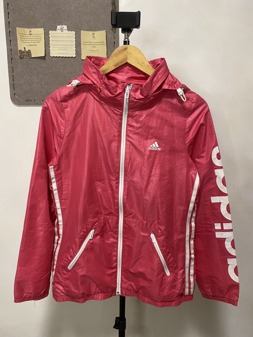 ADIDAS WINDBREAKER (Category: Coats, Jackets and Outerwear) located in Baguio. Submitted by fashionfinds1999 (Listing ID 1470095293, Image 1). Description: 📐 Measurements: • Shoulder-to-Shoulder: 20” • Pit-to-Pit: 21” • Length: 27”.