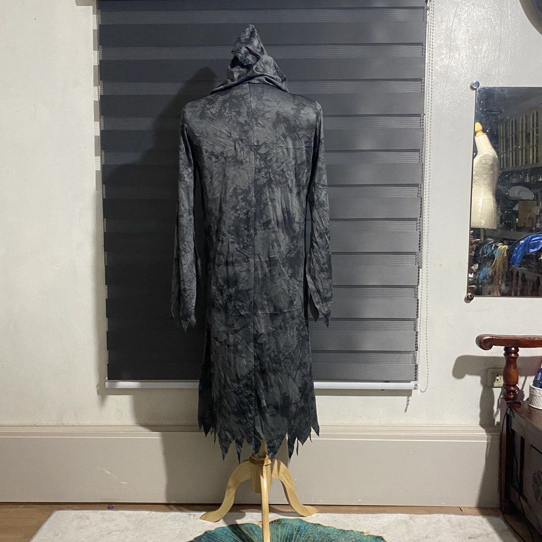 Adult Walking Dead Costume (Category: Everything Else Others) located in Caloocan City. Submitted by discusonlineshop (Listing ID 1470048680, Image 3). Description: Medium to large.
