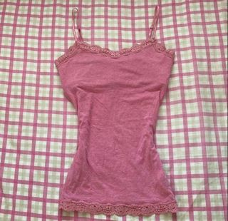 (Category: ) located in . Submitted by y2k_thrift_ (Listing ID 1469956335, Image 1). Description: .