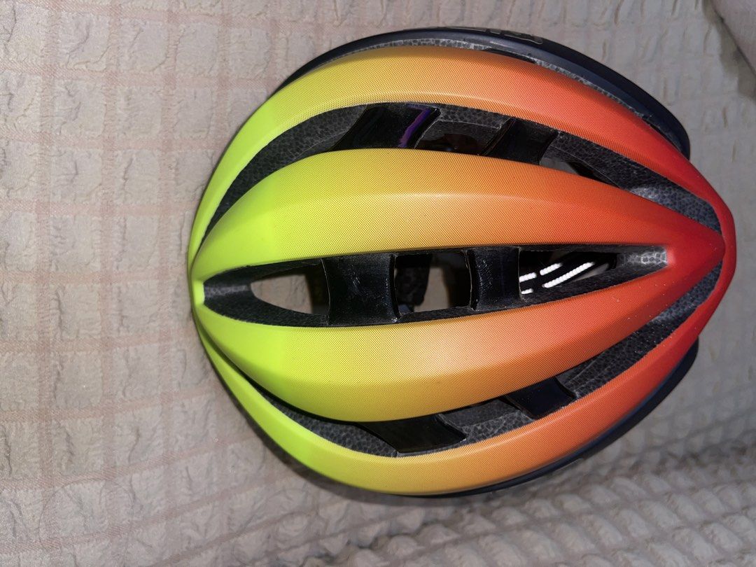 Aether MTB GIRO Cycling Helmet (Category: Helmets and other Riding Gears) located in Manila. Submitted by goodfinds_club (Listing ID 1470021006, Image 2). Description: size medium (54-59) .
