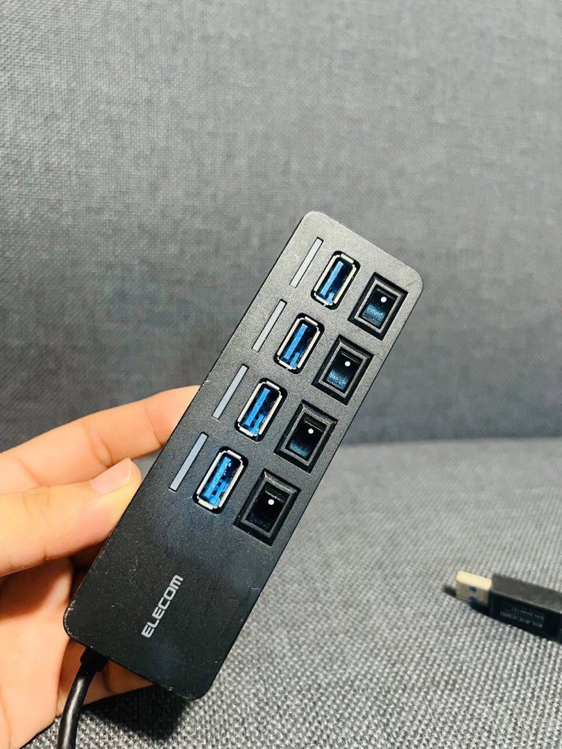 Affordable Elecom 4-Port USB 3.0 Hub 😍👌🏻 (Category: Office & Business Technology) located in Malolos. Submitted by afford.japan (Listing ID 1469950980, Image 2). Description: Affordable Elecom 4-Port USB 3.0 Hub 😍👌🏻.