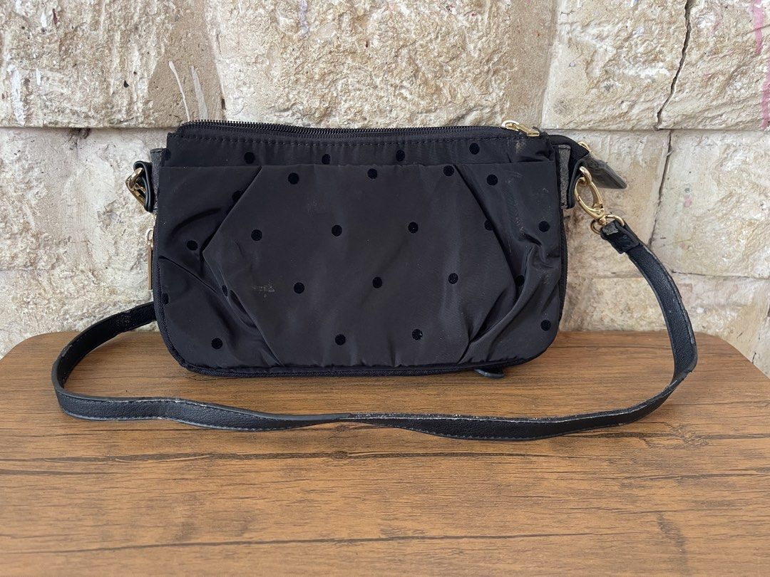 afternoontea sling bag L6x10 (Category: Cross-body Bags) located in San Fernando. Submitted by dntjapansurpluselyu (Listing ID 1470063327, Image 1). Description: .