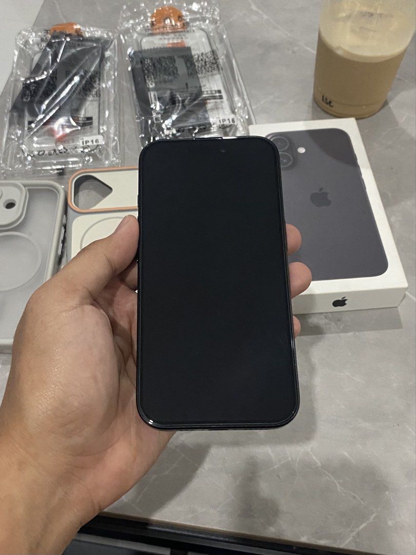 AiPhone 16 (5 months old) Under warranty (Category: iPhone 16 Series) located in Angeles City. Submitted by adhi30 (Listing ID 1469947316, Image 2). Description: Sale AiPhone 16 (5 months old) Under warranty 128gb 92% batt health Comes with cases, screen protector and box. No issue and never been repaired po. ‘Di pinang gi-game pang picture picture lang and social media..