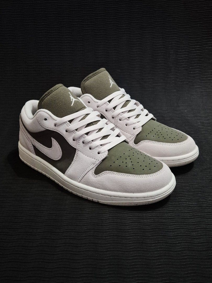 Air Jordan 1 Low SE 'Medium Olive' (Category: Sneakers) located in Manila. Submitted by jrtgunao32451 (Listing ID 1469952779, Image 2). Description: ▪︎Php 4,800 (Below SRP Php 7,295) ▪︎Size: 10 US Men's ▪︎Brand new with OG box ▪︎Proof of previous transactions: 📌 Follow us on FB and IG: jjcsoles 📌 ▪︎Mode of Payment: Gcash /BPI /BDO 🚚 Lalamove / LBC (Shipping fee will be shouldered by the buyer) 📍Meet-up (Near LRT2 Antipolo Station / SM Masinag