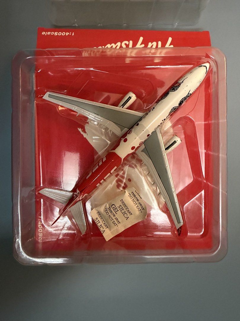 AirAsia UFC Airbus A330-300 1:400 Scale Die Cast Model, Toys ...