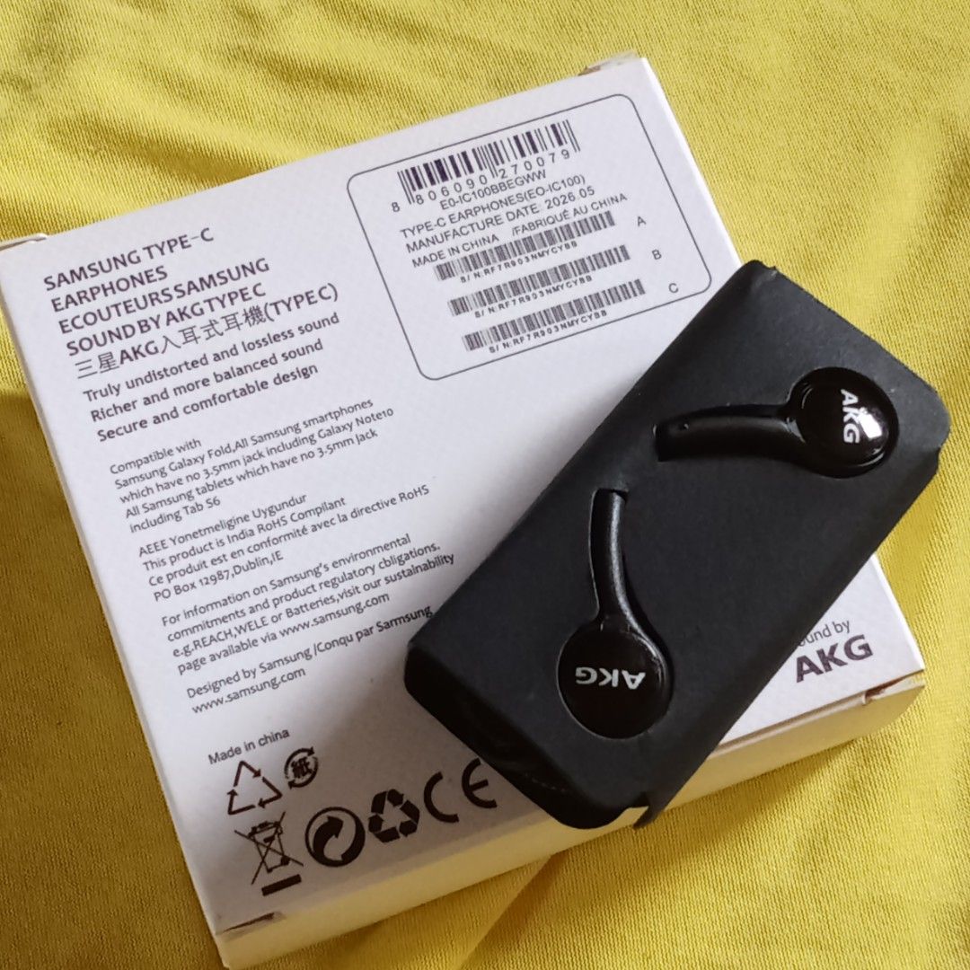 AKG TYPE C EARPHONES (Category: Earphones) located in Paranaque City. Submitted by powerzone0517 (Listing ID 1469988953, Image 2). Description: .