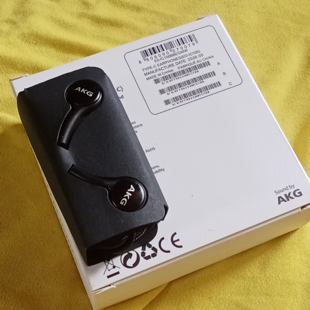 AKG TYPE C EARPHONES (Category: Earphones) located in Paranaque City. Submitted by powerzone0517 (Listing ID 1469988953, Image 1). Description: .