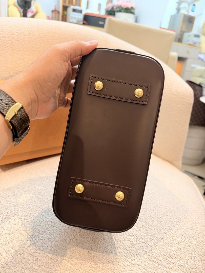 alma bb (microchipped) (Category: Luxury Bags & Wallets) located in Marikina City. Submitted by luxxetinn (Listing ID 1470092603, Image 3). Description: with box dustbag paperbag fix price.