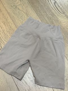 （分類：）位於 。 由 shopaholic313 提交（商品編號 1470120237，圖片 1）。簡介： 。