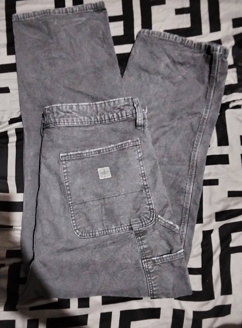 American Eagle Grey Acid Wash Cargo Utility Pants (Category: Activewear) located in Quezon City. Submitted by kemjhon (Listing ID 1469962848, Image 3). Description: - Brand: American Eagle - Style: Grey acid wash utility / cargo pants - Fit: Relaxed fit through the legs - Details: Multiple pockets, utility loops, contrast stitching, and branded hardware - Condition: Great everyday wear with a rugged workwear vibe - Versatility: Neutral shade that