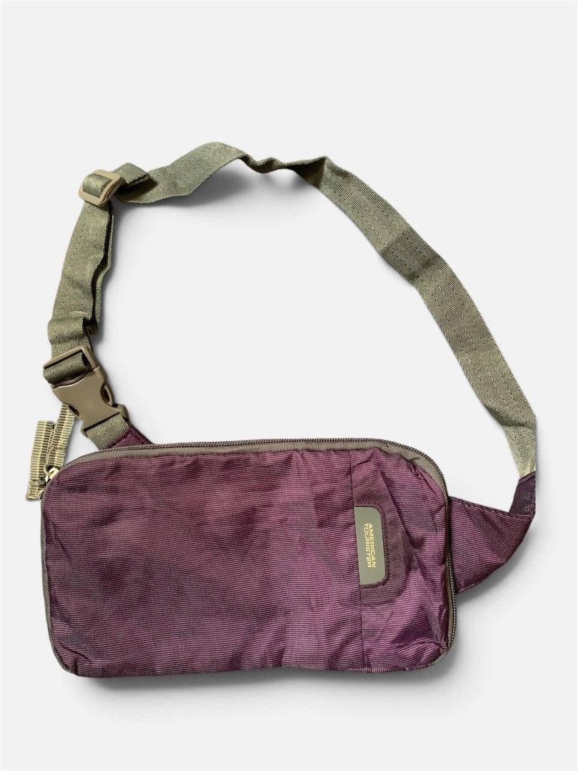 AMERICAN TOURISTER SLING BAG (Category: Sling Bags) located in General Santos City (Dadiangas). Submitted by amara_preloved (Listing ID 1470029017, Image 2). Description: .