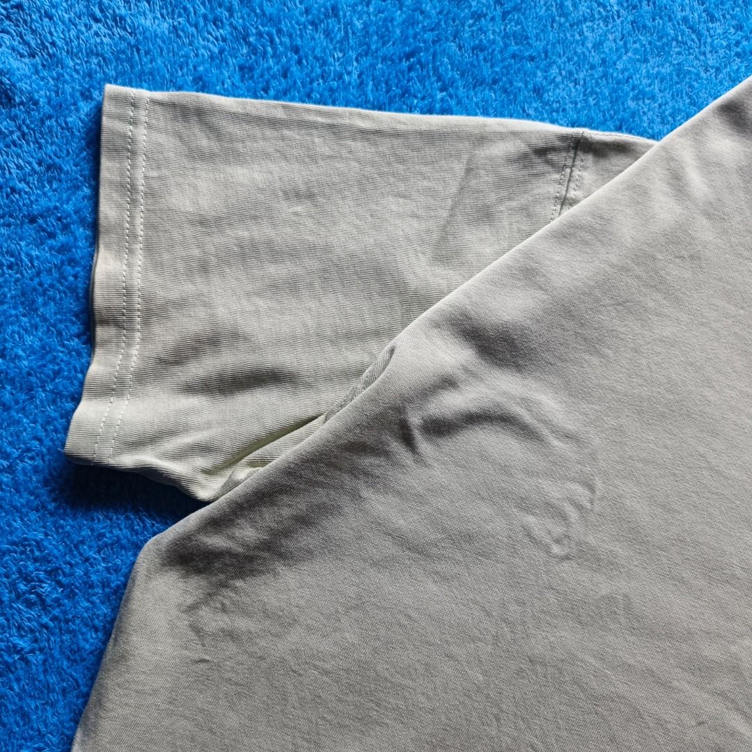 AMI Paris Men Plain T-Shirt (Category: Shirts) located in Antipolo. Submitted by juliane_thrift-declutters (Listing ID 1469986523, Image 3). Description: AMI Paris Men Plain T-Shirt Dimes: 28×22.5 Size: Large on tag Best fit to Large to XL Embroidered Logo • Issue: None (No Pinholes) • Tags: Complete Wash tags • Color rate: 9/10 • Overall Condition: 9.5/10 (Excellent) * Color may vary due to lighting.