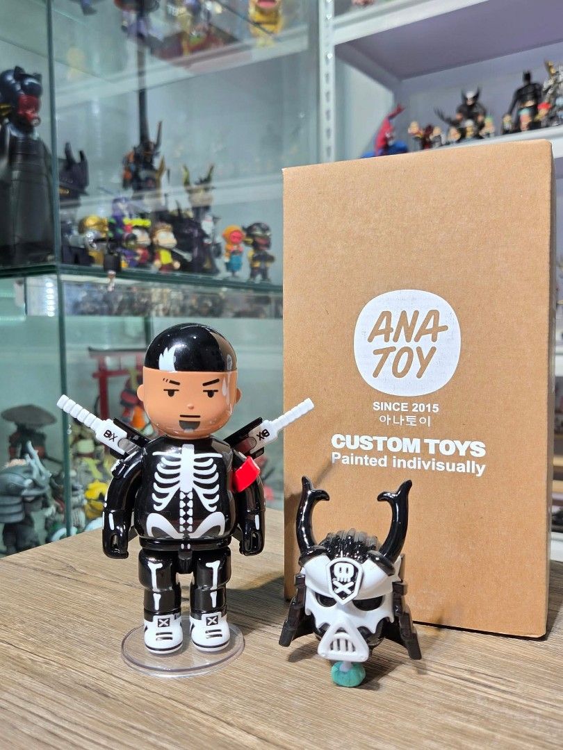 Ana Toy Custom Samurai Skeleton Figure with Box (Category: Figurines & Statues) located in Manila. Submitted by erolljames50196 (Listing ID 1470076719, Image 2). Description: ANATOY x QUICCS Ghost of Kurosawa 🏴‍☠️///👺 FOR OG COLLECTORS! ❗️LIMITED EDITON of 50pcs Worldwide! (Numbered on feet) ✅️Complete with Box! Brandnew Condition ☑️BELOW SRP SALE: 13,500 ONLY Alt head included (Quiccs Head) GET YOURS NOW! 🤩 Dm me!.