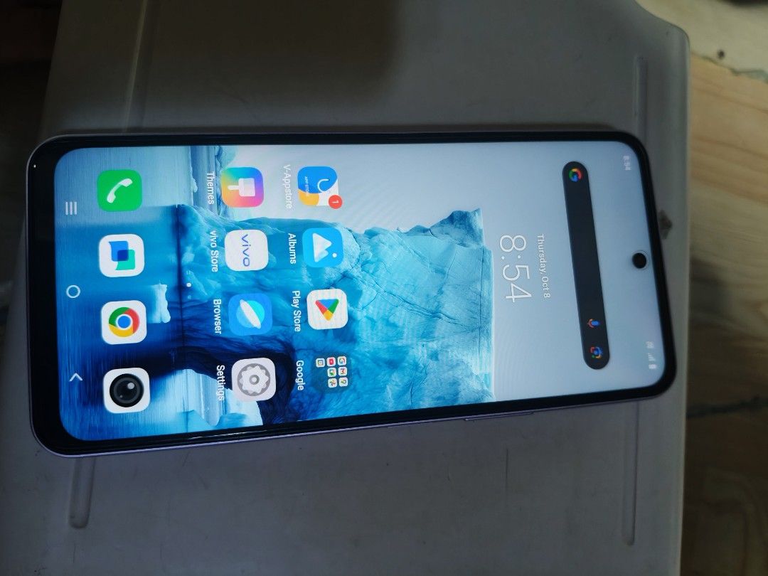 android cellphne (Category: Vivo) located in Manila. Submitted by arlene.07 (Listing ID 1470003888, Image 3). Description: .