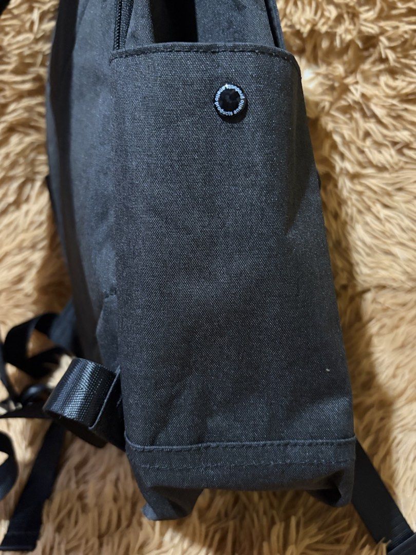 Anello Black travel backpack (Category: Backpacks) located in Pugo. Submitted by caztraine (Listing ID 1469963547, Image 3). Description: Canvass material Malinis inside and out Large size good for traveling .