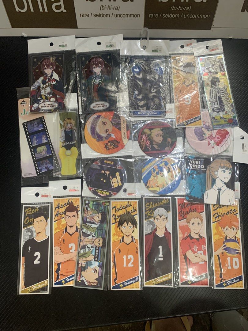 Anime Mechandise Prints - Set 3 (Category: Other Merchandise) located in Carmona. Submitted by bihira (Listing ID 1470008910, Image 1). Description: Anime Mechandise Prints - Set 3 - WYSIWYG - As is.