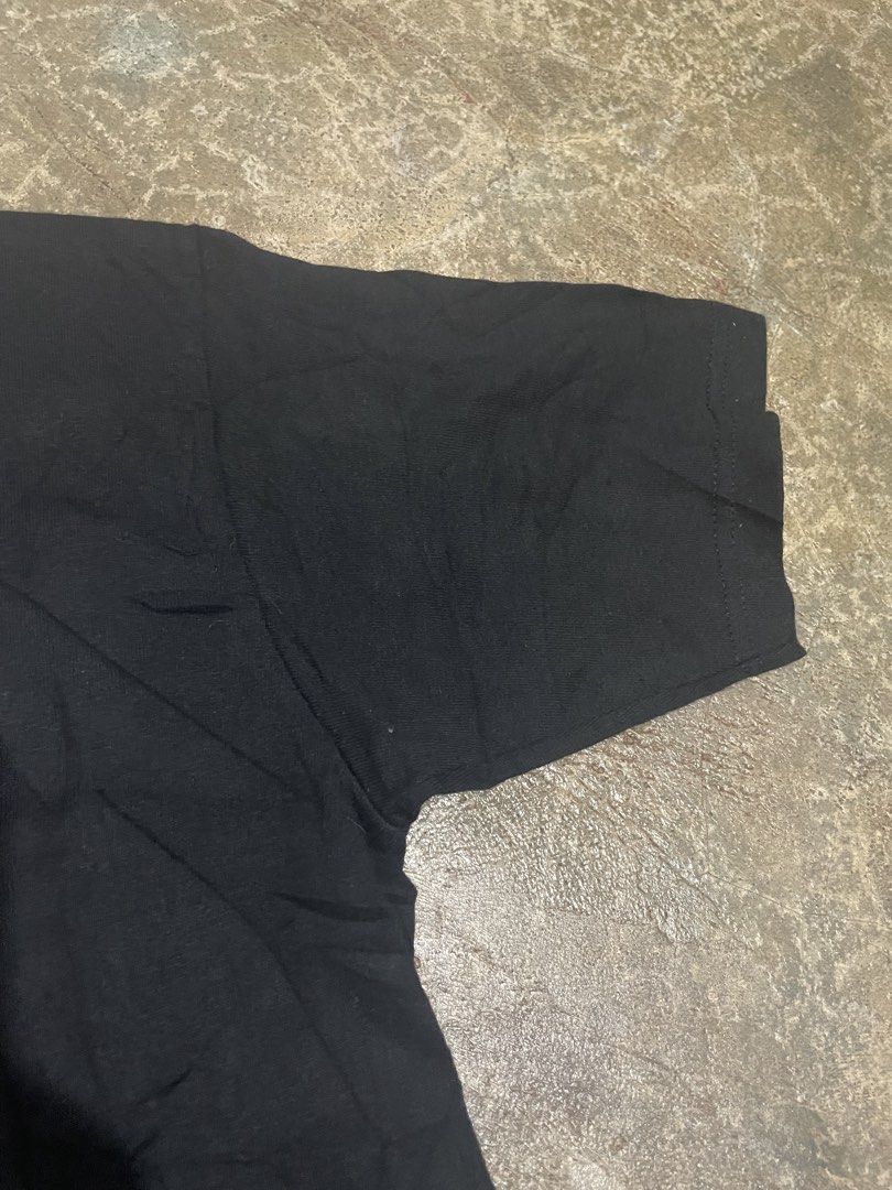 Anna Sui shirt (Category: Shirts) located in Davao. Submitted by mj_designervintagecurator (Listing ID 1470110857, Image 3). Description: 📌In good condition color rate is 9.5 📌best fit small to med 📌shoukder 14- bust 34- armpit 14- length 23 inches.