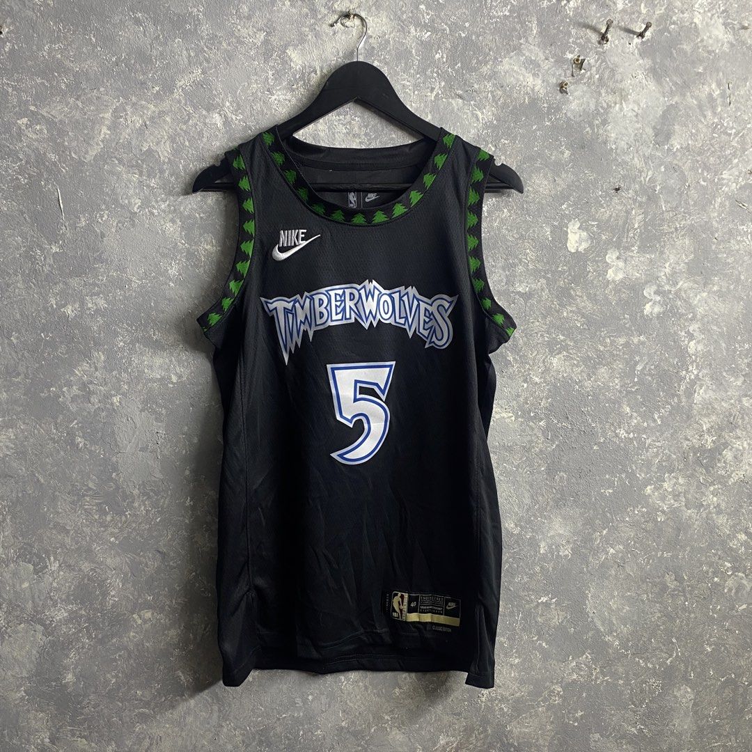 Anthony Edwards NBA Jersey (Category: Tshirts & Polo Shirts ) located in Pasig City. Submitted by lumangkamisa (Listing ID 1470024187, Image 1). Description: Off only Size 40.
