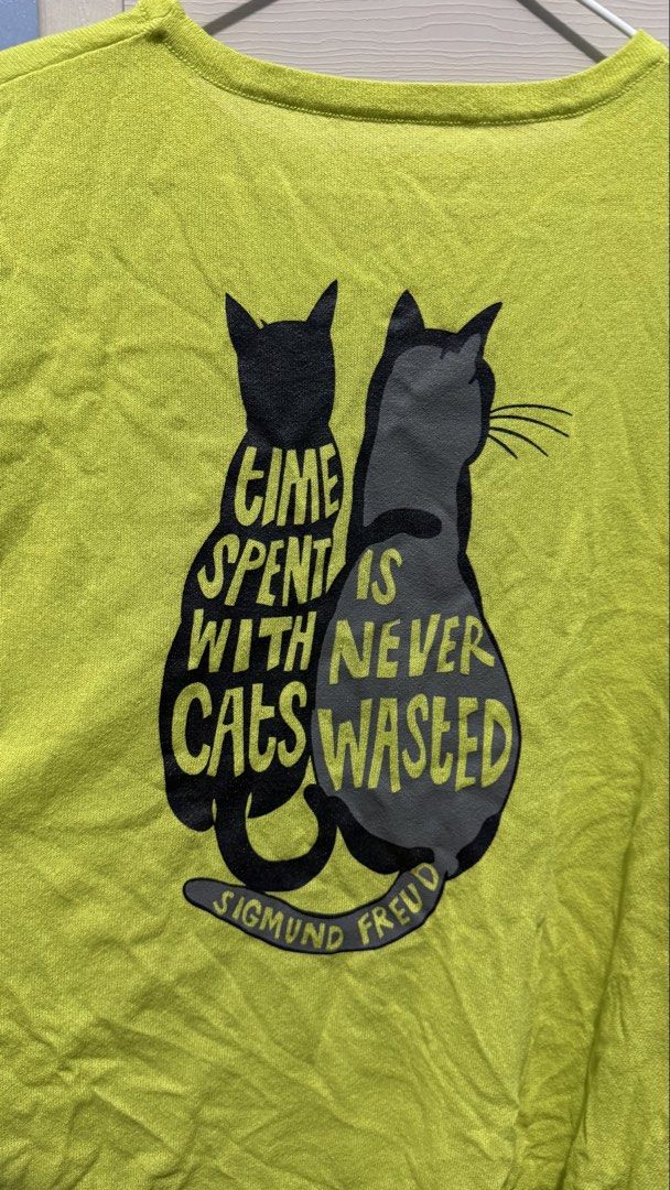 Apple Green Cat Lover Shirt (Category: Shirts) located in Quezon City. Submitted by dinesaur (Listing ID 1470071464, Image 1). Description: .