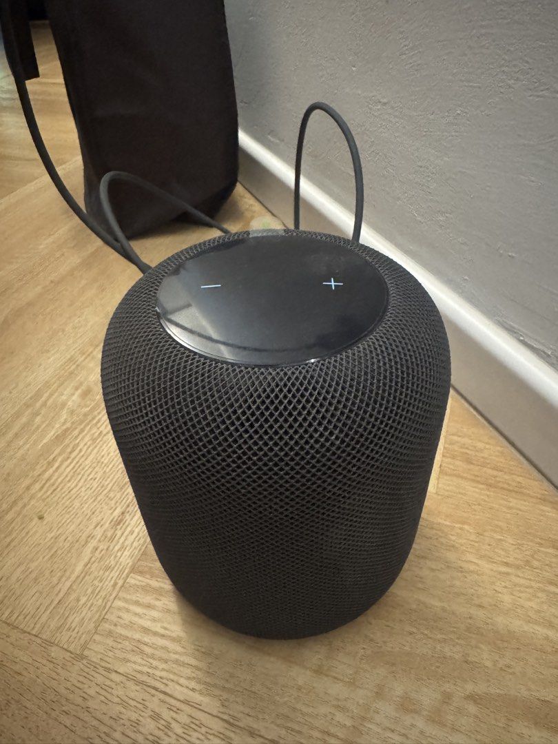 Apple HomePod 1st Gen, Audio, Soundbars, Speakers & Amplifiers on Carousell